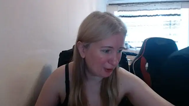 PeterAndJen online show from 06.16.26