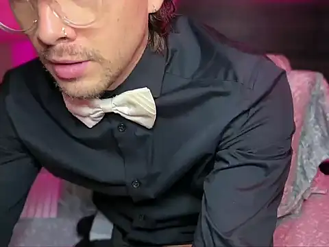 Snapshot of mcklister_kinky_feets chatting on 03.27.26 mcklister kinky feets online show from 03.27.26