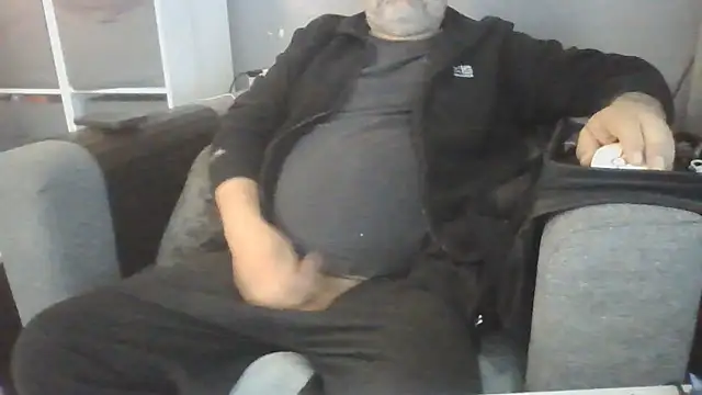Snapshot of Naturistmale45 chatting on 06.08.26 Naturistmale45 online show from 06.08.26