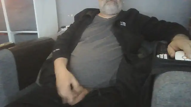 Snapshot of Naturistmale45 chatting on 06.10.26 Naturistmale45 online show from 06.10.26