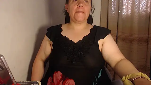 agathamiller01 online show from 05.25.26