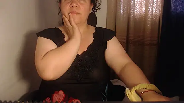 agathamiller01 online show from 06.18.26