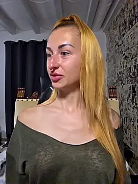 Snapshot of kylie_blck chatting on 04.06.26 kylie blck online show from 04.06.26