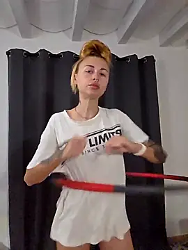 Snapshot of kylie_blck chatting on 04.16.26 kylie blck online show from 04.16.26