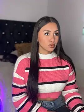Snapshot of Ambar_pe_ chatting on 01.22.25 Ambar pe online show from 01.22.25