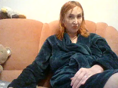 Snapshot of MssAngela chatting on 10.01.25 MssAngela online show from 10.01.25