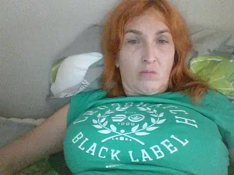 Snapshot of MssAngela chatting on 10.03.25 MssAngela online show from 10.03.25