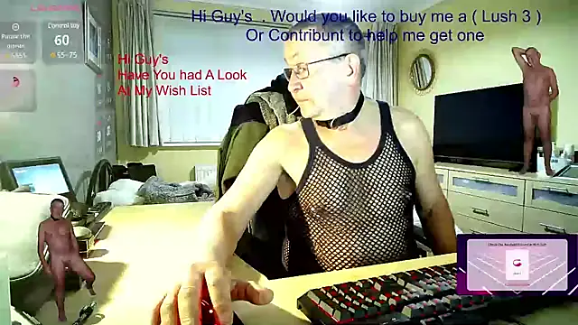 Snapshot of Aandy62 chatting on 01.11.25 Aandy62 online show from 01.11.25
