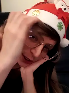 Snapshot of LouGabriel chatting on 12.22.24 LouGabriel online show from 12.22.24