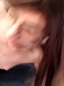 Snapshot of LouGabriel chatting on 01.05.25 LouGabriel online show from 01.05.25