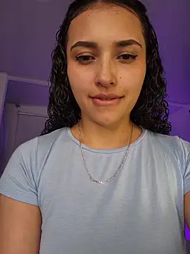 Snapshot of Lucy_Marin chatting on 10.14.25 Lucy Marin online show from 10.14.25