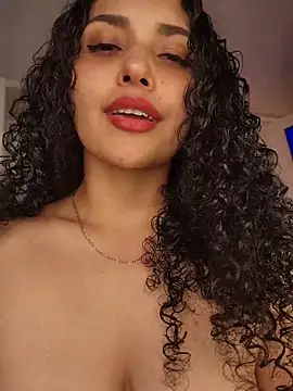 Snapshot of Lucy_Marin chatting on 10.23.25 Lucy Marin online show from 10.23.25