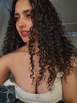 Snapshot of Lucy_Marin chatting on 02.24.26 Lucy Marin online show from 02.24.26