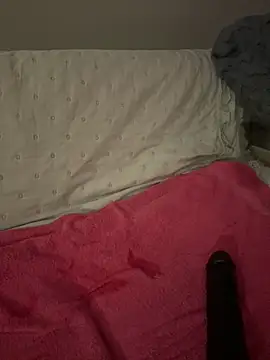 Snapshot of petuletra chatting on 10.14.25 petuletra online show from 10.14.25