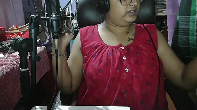 Snapshot of bigtits96 chatting on 03.01.25 bigtits96 online show from 03.01.25