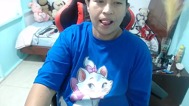 Snapshot of NatalySexxxMilk chatting on 01.03.25 NatalySexxxMilk online show from 01.03.25