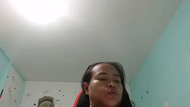 Snapshot of NatalySexxxMilk chatting on 02.21.25 NatalySexxxMilk online show from 02.21.25