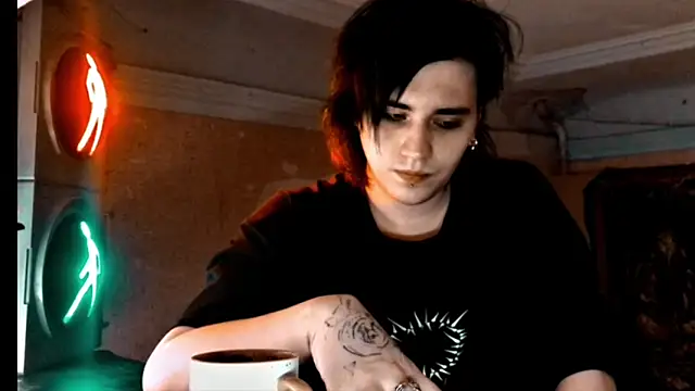 Snapshot of sademobeer chatting on 02.03.26 sademobeer online show from 02.03.26