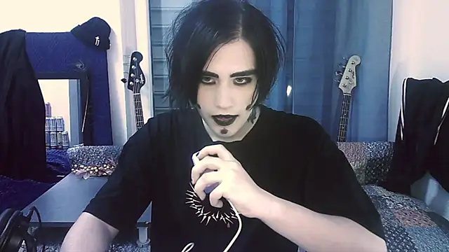 Snapshot of sademobeer chatting on 06.25.26 sademobeer online show from 06.25.26