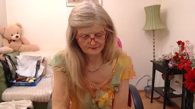 Snapshot of BlairFort chatting on 03.20.25 BlairFort online show from 03.20.25