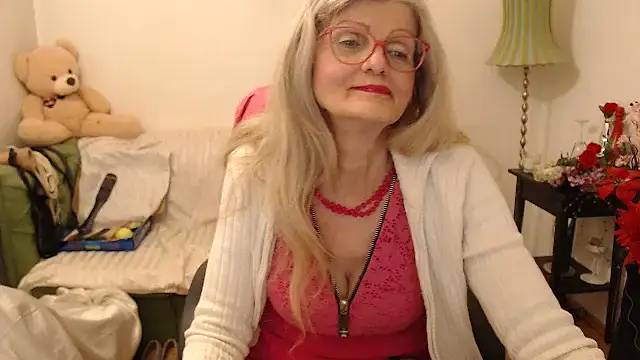 Snapshot of BlairFort chatting on 03.21.25 BlairFort online show from 03.21.25