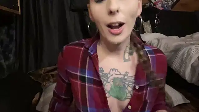 Snapshot of TeenyDoll chatting on 02.06.26 TeenyDoll online show from 02.06.26