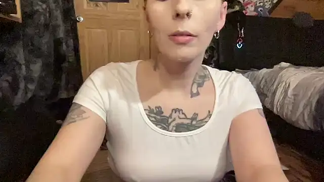 Snapshot of TeenyDoll chatting on 02.27.26 TeenyDoll online show from 02.27.26