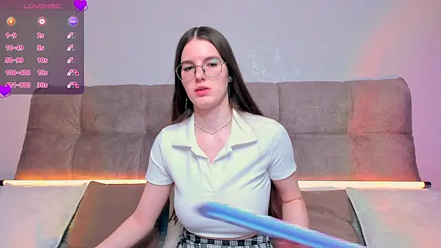 Snapshot of AriellaTesk chatting on 03.19.25 AriellaTesk online show from 03.19.25