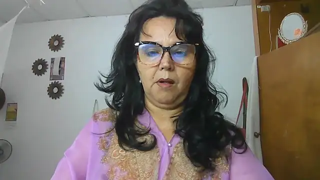 Snapshot of samyjons chatting on 11.05.25 samyjons online show from 11.05.25