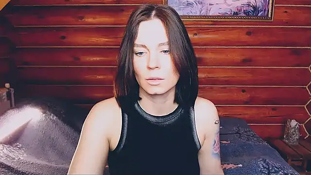 Snapshot of Platina_Fox chatting on 02.19.25 Platina Fox online show from 02.19.25