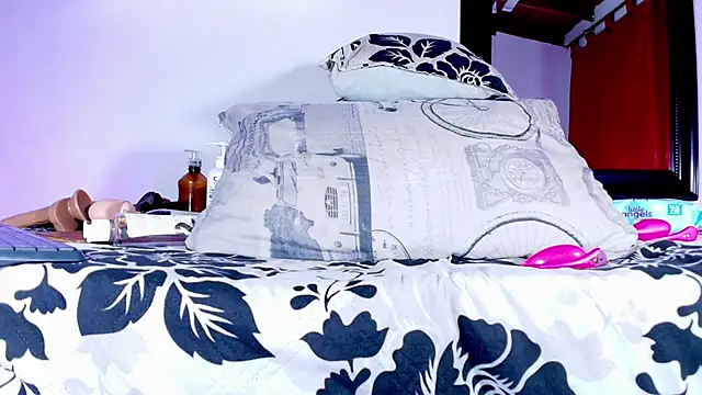 sofi decker online show from 03.08.25