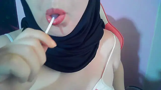 Snapshot of PinkPudding chatting on 09.09.25 PinkPudding online show from 09.09.25