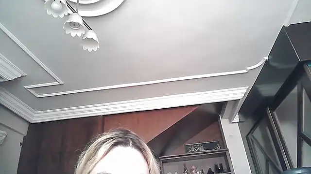 Snapshot of PinkPudding chatting on 09.25.25 PinkPudding online show from 09.25.25