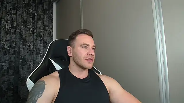 Snapshot of Thori92 chatting on 05.04.26 Thori92 online show from 05.04.26