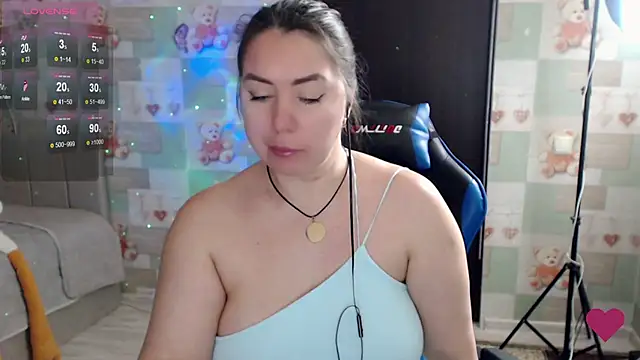 Snapshot of Korolek12 chatting on 02.03.26 Korolek12 online show from 02.03.26