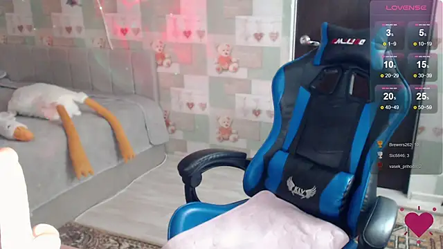 Snapshot of Korolek12 chatting on 02.20.26 Korolek12 online show from 02.20.26