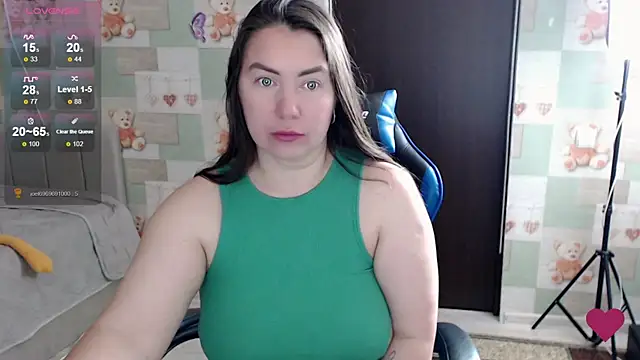 Snapshot of Korolek12 chatting on 05.27.26 Korolek12 online show from 05.27.26