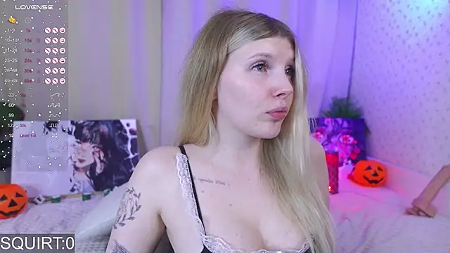 Snapshot of _aleksa_ chatting on 09.26.25  aleksa  online show from 09.26.25