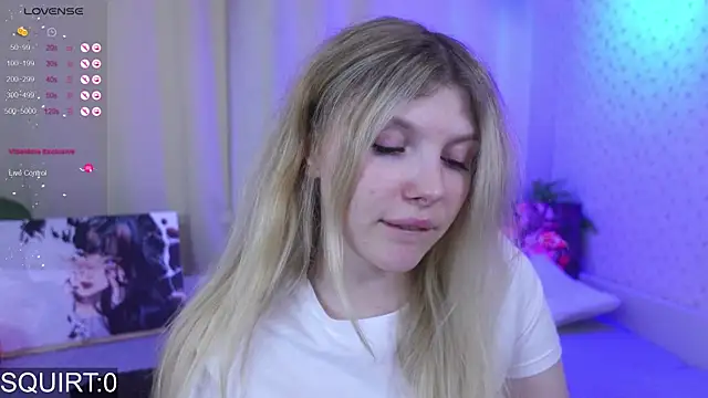 Snapshot of _aleksa_ chatting on 10.08.25  aleksa  online show from 10.08.25