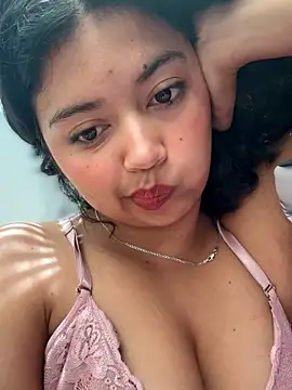 Peach Girll online show from 02.10.26