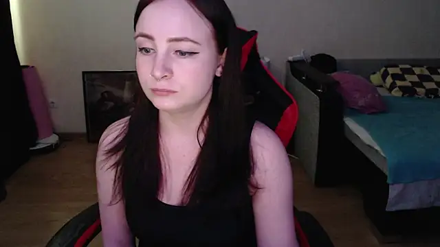 Laralianna online show from 04.16.26