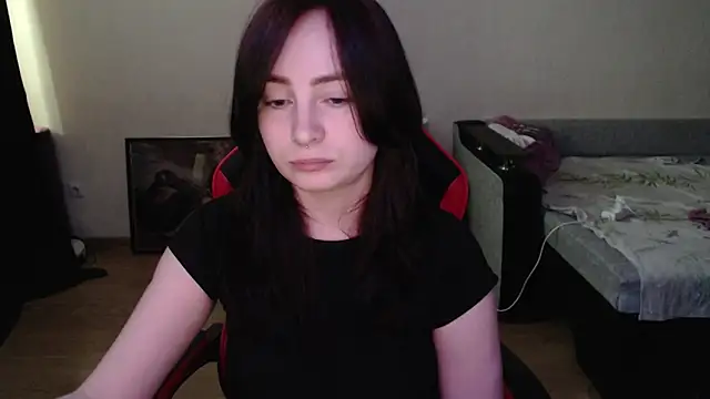 Laralianna online show from 04.23.26