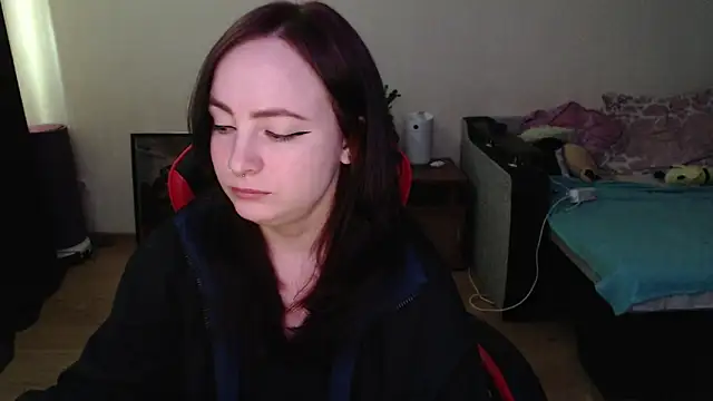 Laralianna online show from 04.27.26