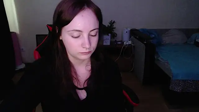 Snapshot of Laralianna chatting on 06.18.26 Laralianna online show from 06.18.26