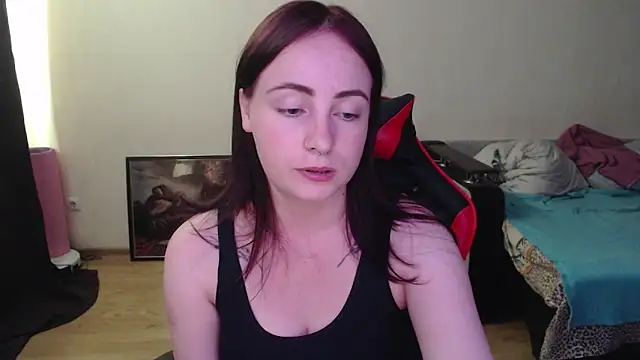 Snapshot of Laralianna chatting on 06.29.26 Laralianna online show from 06.29.26