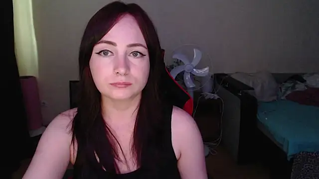 Snapshot of Laralianna chatting on 07.06.26 Laralianna online show from 07.06.26