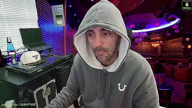 Snapshot of kuruptxxx_live chatting on 01.21.25 kuruptxxx live online show from 01.21.25
