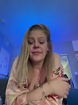 Snapshot of Lexi_Shocker chatting on 03.21.25 Lexi Shocker online show from 03.21.25