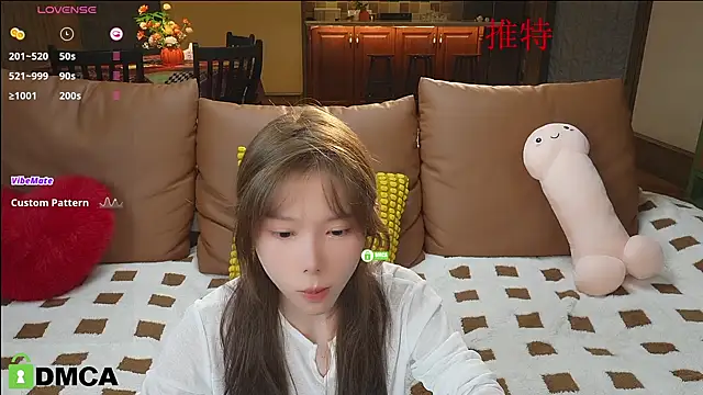 Snapshot of Luna520 chatting on 01.03.25 Luna520 online show from 01.03.25