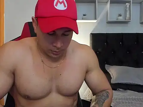 Snapshot of tyler_hank01 chatting on 05.14.26 tyler hank01 online show from 05.14.26